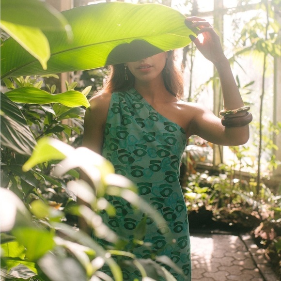 Vivienne Walker Ocular Blue: The One Shoulder Midi Dress Size XS - Picture 2 of 16